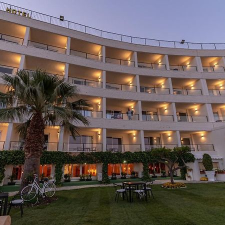 Ramada Resort By Wyndham Пуэрто-де-Масаррон Экстерьер фото