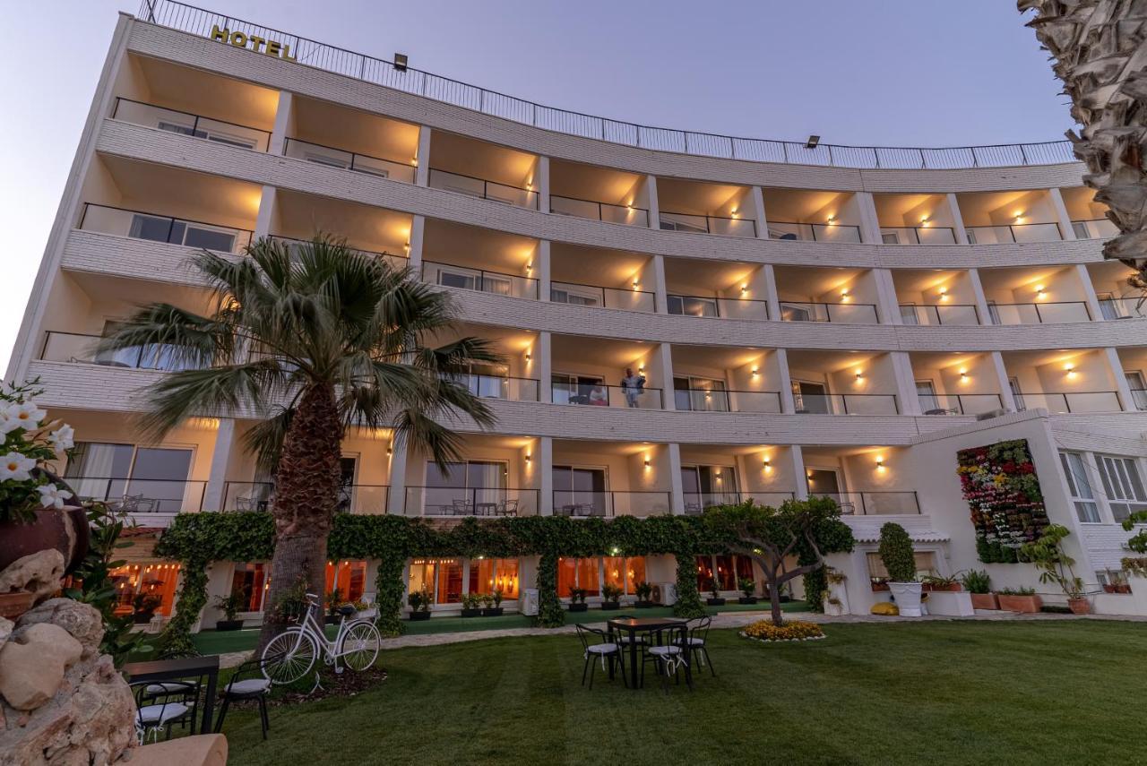 Ramada Resort By Wyndham Пуэрто-де-Масаррон Экстерьер фото
