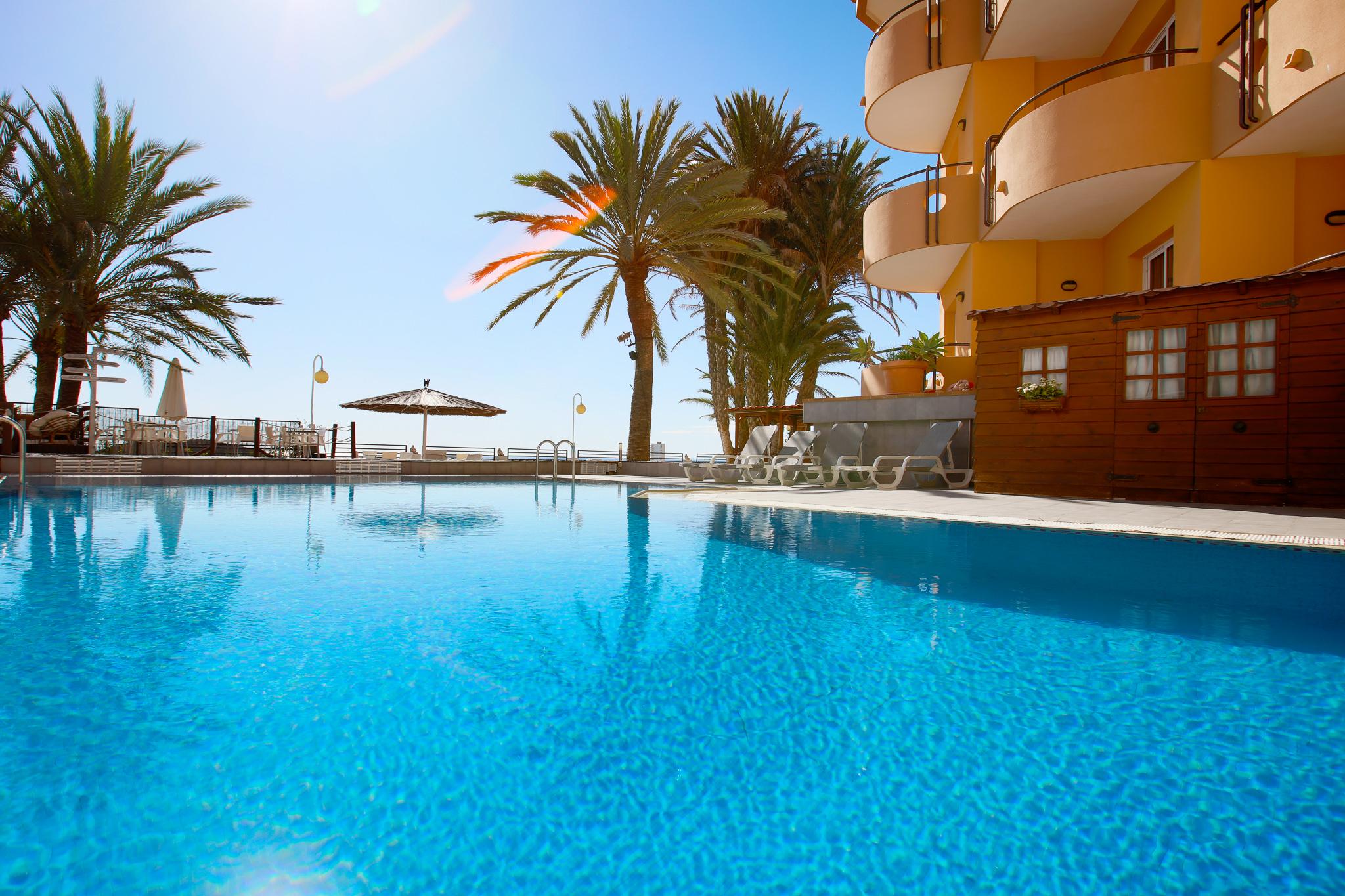 Ramada Resort By Wyndham Пуэрто-де-Масаррон Экстерьер фото
